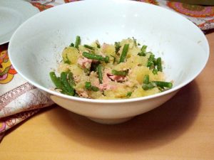 insalata di patate fagiolini e tonno